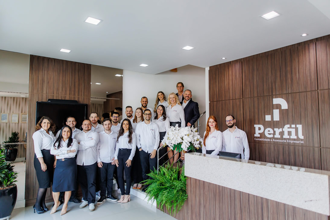 Perfil Contabilidade e Assessoria Empresarial comemora 35 anos de história em Brusque