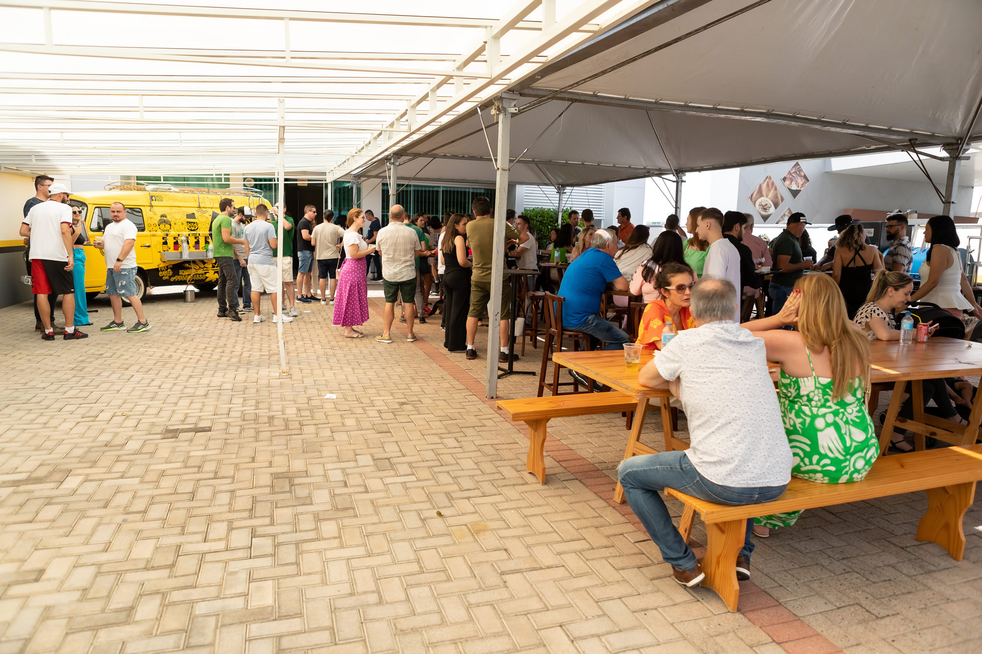 Perfil comemora 35 anos de história com festa