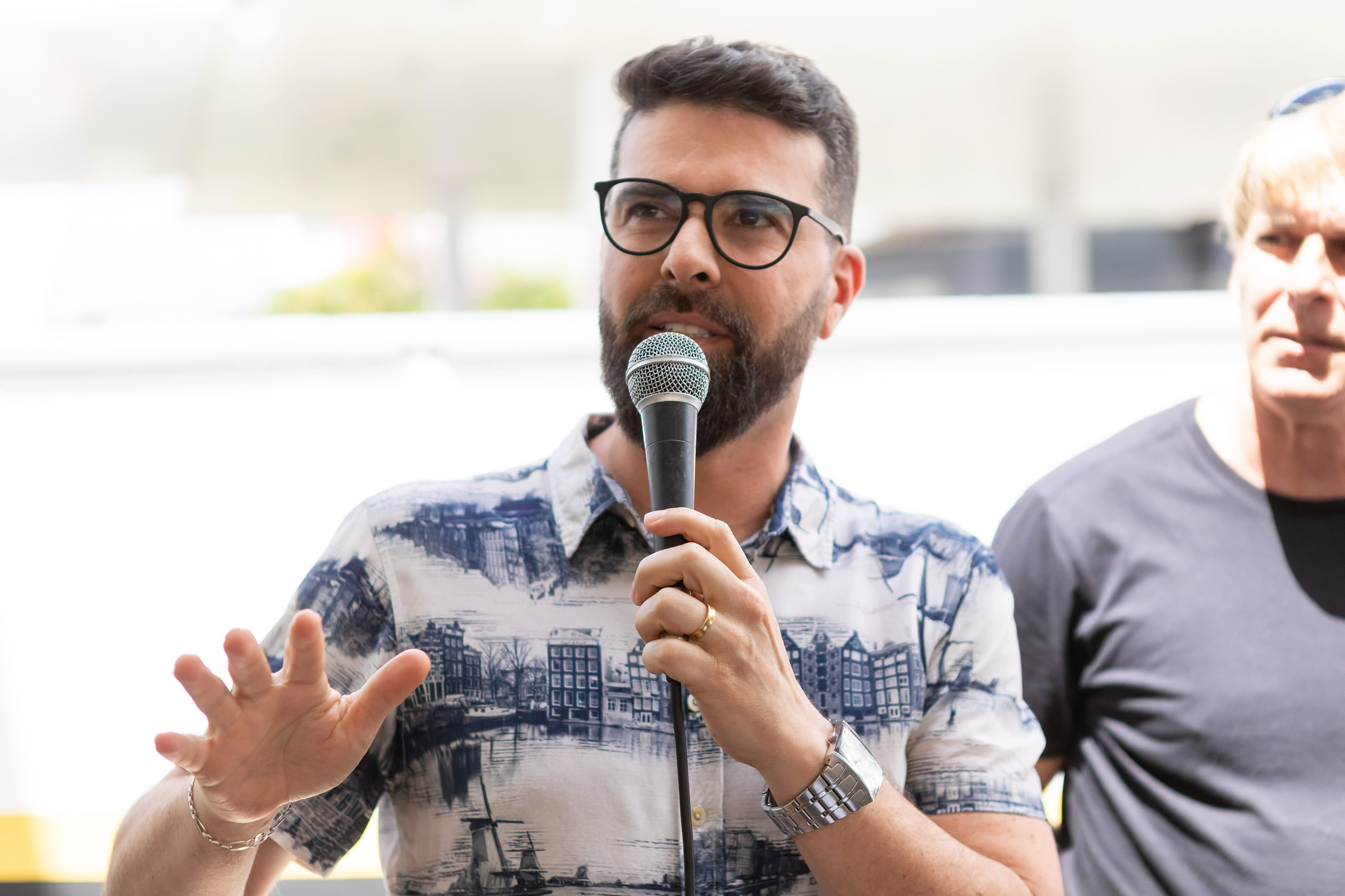 Perfil comemora 35 anos de história com festa