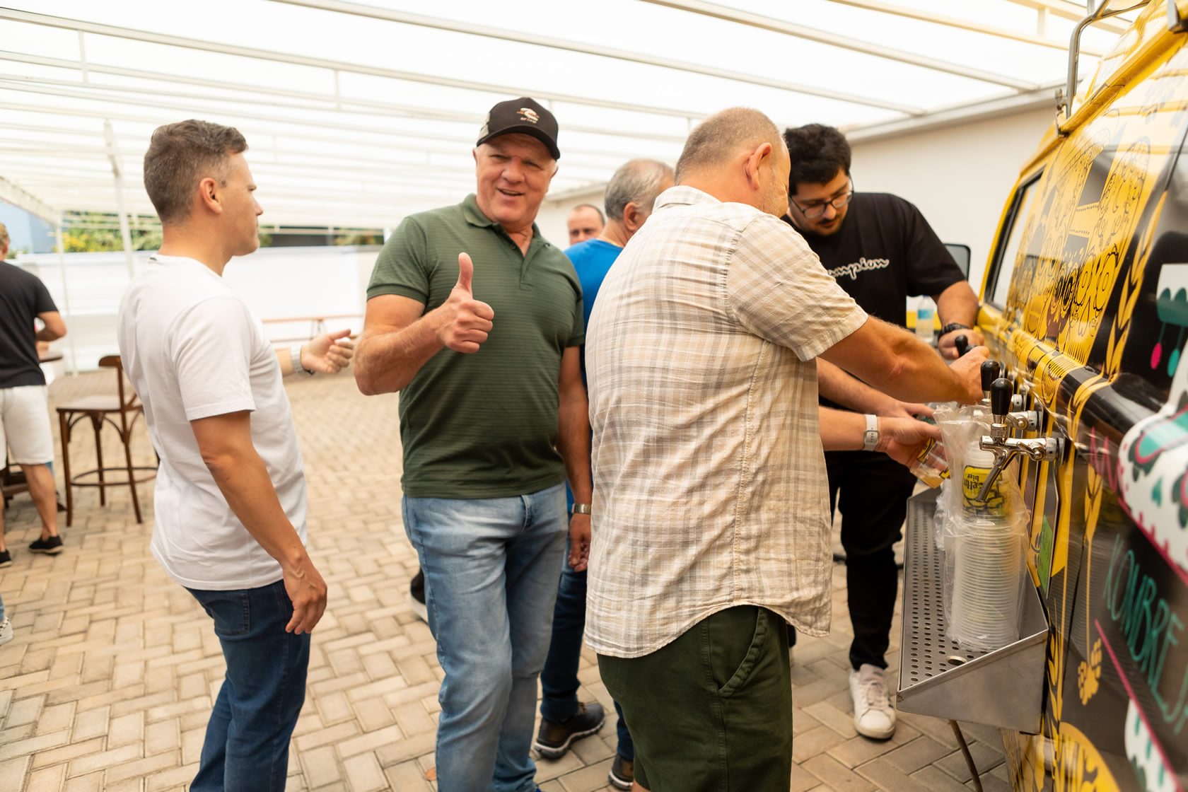 Perfil comemora 35 anos de história com festa