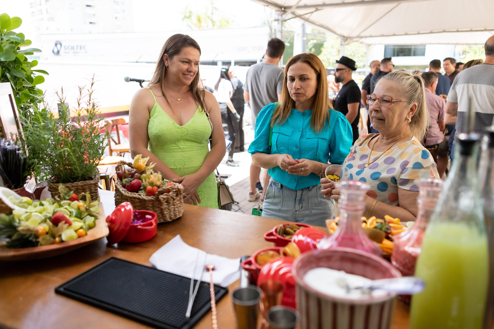 Perfil comemora 35 anos de história com festa