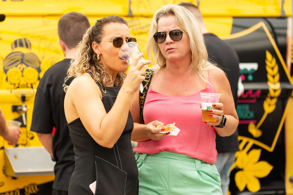 Perfil comemora 35 anos de história com festa