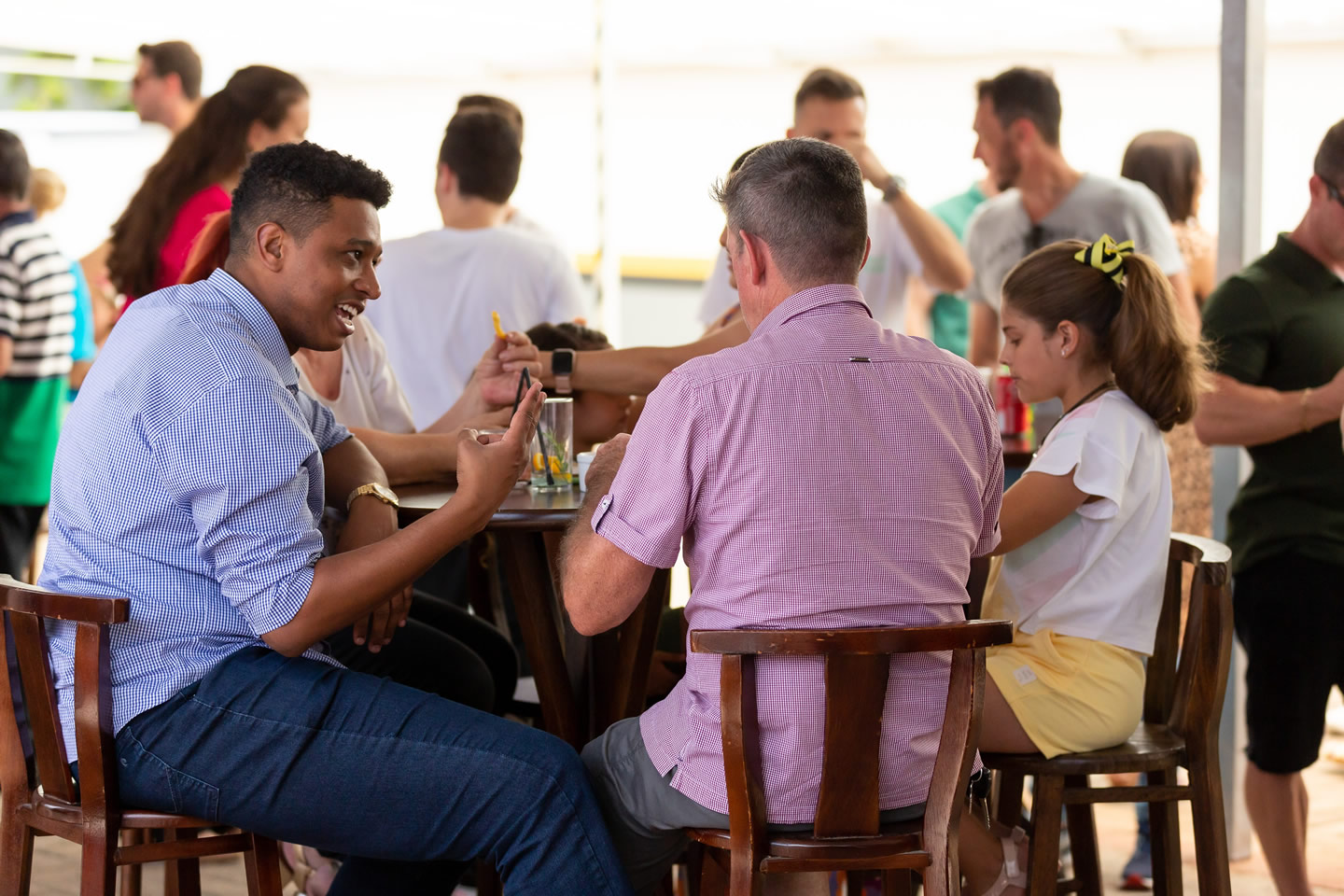 Perfil comemora 35 anos de história com festa