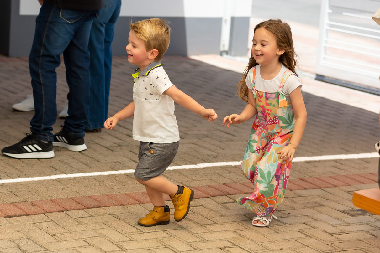 Perfil comemora 35 anos de história com festa