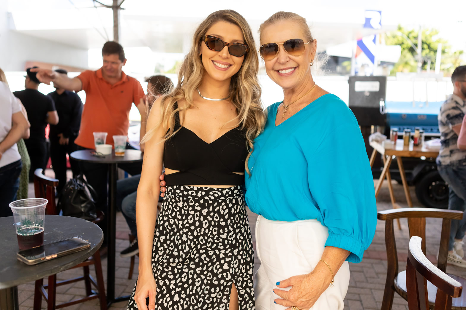 Perfil comemora 35 anos de história com festa