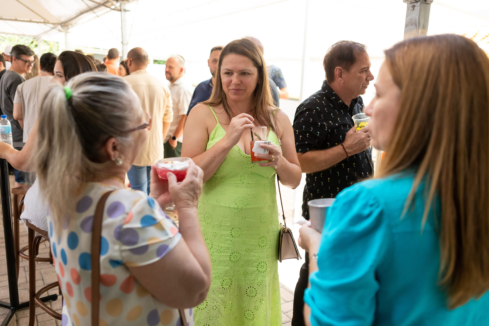 Perfil comemora 35 anos de história com festa