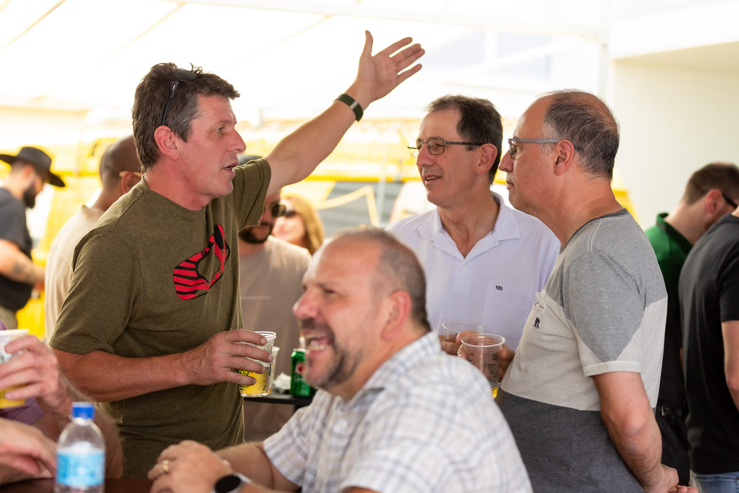 Perfil comemora 35 anos de história com festa