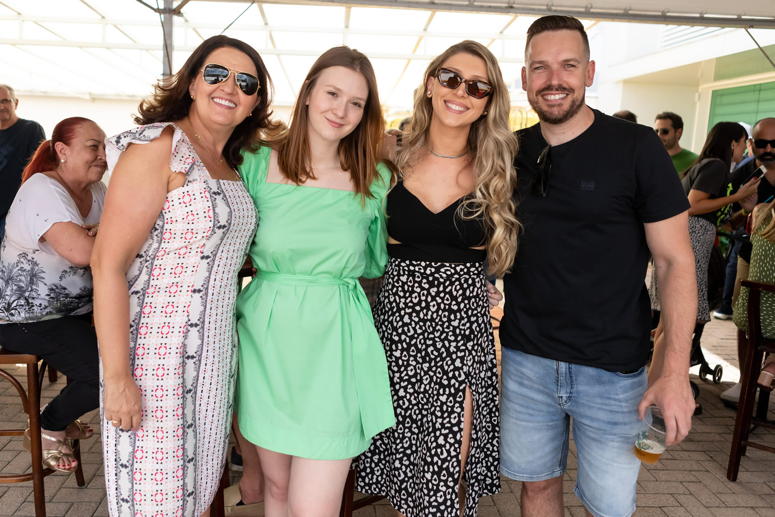 Perfil comemora 35 anos de história com festa